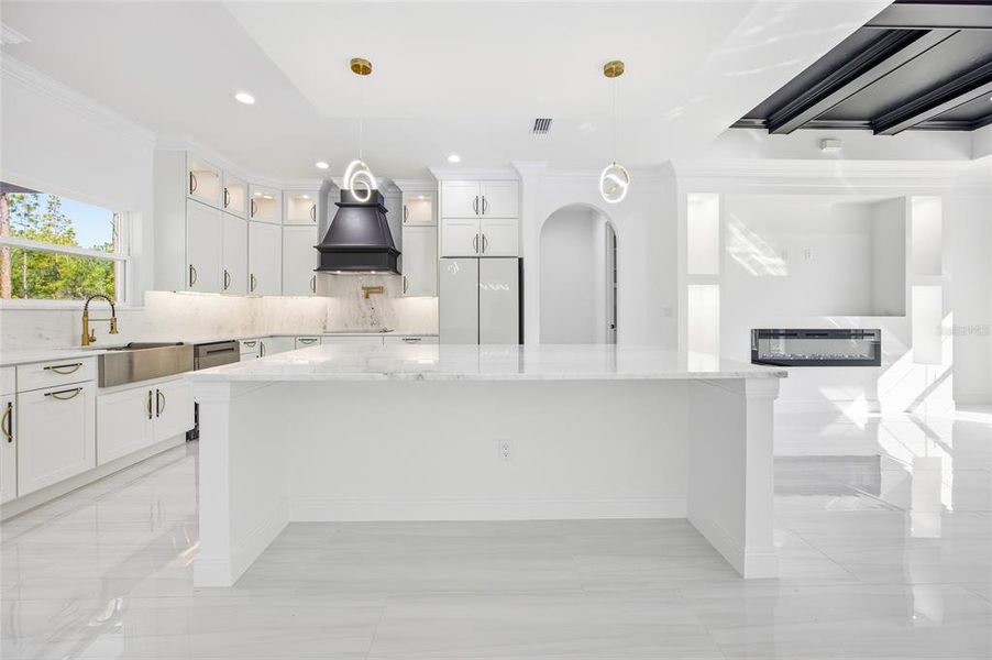 Furnished interior view inside a new home in , Ocala (Image 9).