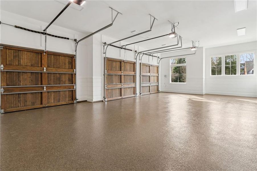 Spacious, unfurnished interior of a new home in , Suwanee (Image 72).