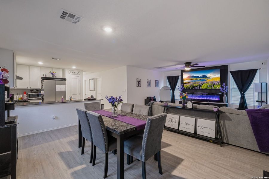Furnished interior view inside a new home in Spring Grove, St. Hedwig (Image 8).