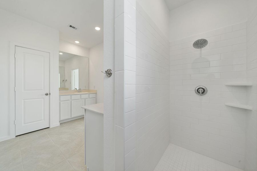 Image 29 of a home in Lago Mar: Fairway Collections. Image 29 of a home in Lago Mar: Fairway Collections.