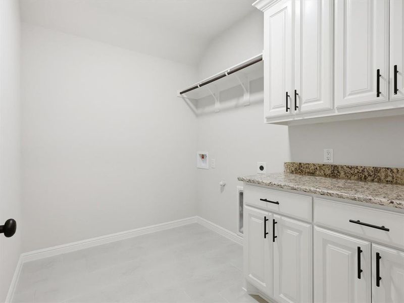 Furnished interior view inside a new home in , Granbury (Image 7). Furnished interior view inside a new home in , Granbury (Image 7).