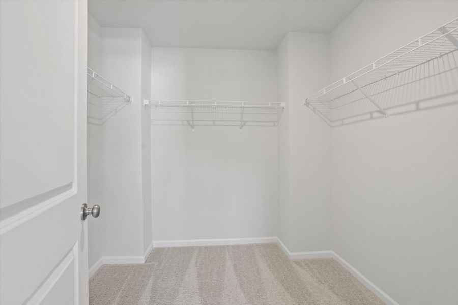 Spacious, unfurnished interior of a new home in Cambridge Reserve, Angier (Image 19).