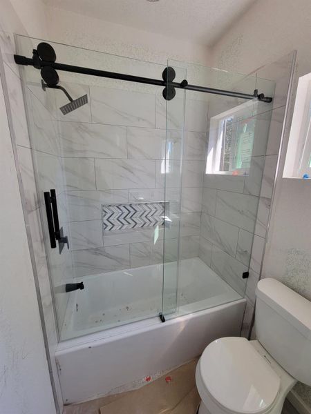 actual picture of the secondary bathroom actual picture of the secondary bathroom