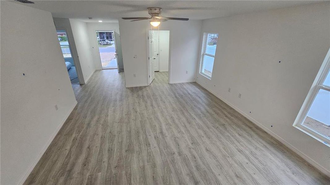 Spacious, unfurnished interior of a new home in , Haines City (Image 22).