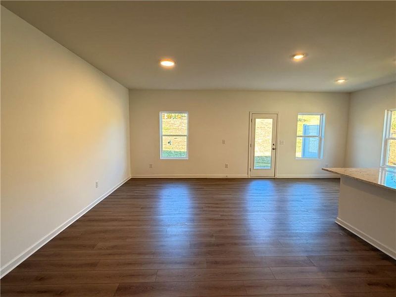 Spacious, unfurnished interior of a new home in Leydenview, Mableton (Image 25).