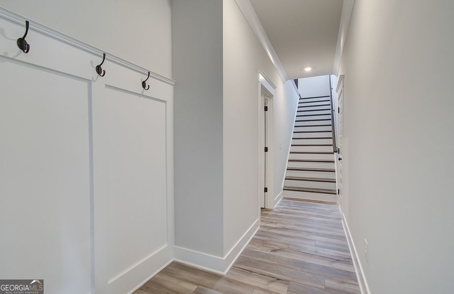 Spacious, unfurnished interior of a new home in Ponderosa Farms Reserve, Gainesville (Image 31).