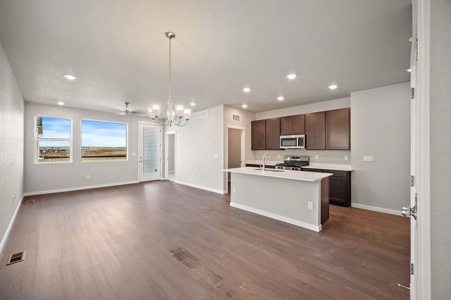 Spacious, unfurnished interior of a new home in Ridge at Lorson Ranch, Colorado Springs (Image 20).