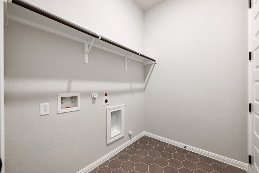 Representative unfurnished interior of a home built from the Maxwell by Ashton Woods in The Estates at La Cima, San Marcos (Image 55). Representative unfurnished interior of a home built from the Maxwell by Ashton Woods in The Estates at La Cima, San Marcos (Image 55).