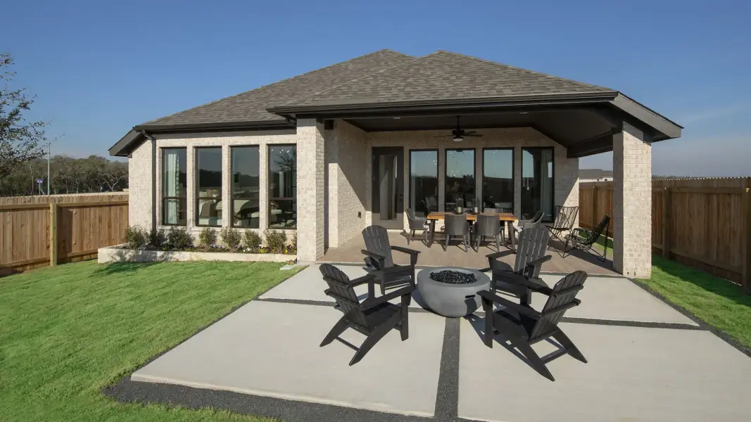Exterior details and patio area of a home in Canyon Falls, Northlake (Image 23).