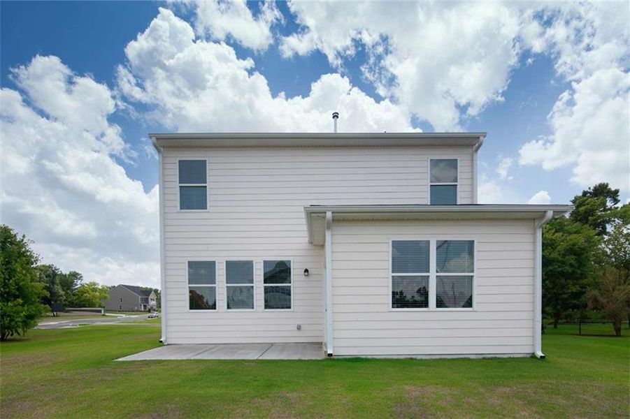 Exterior details and patio area of a home in Poplar Preserve, Newnan (Image 3). Exterior details and patio area of a home in Poplar Preserve, Newnan (Image 3).