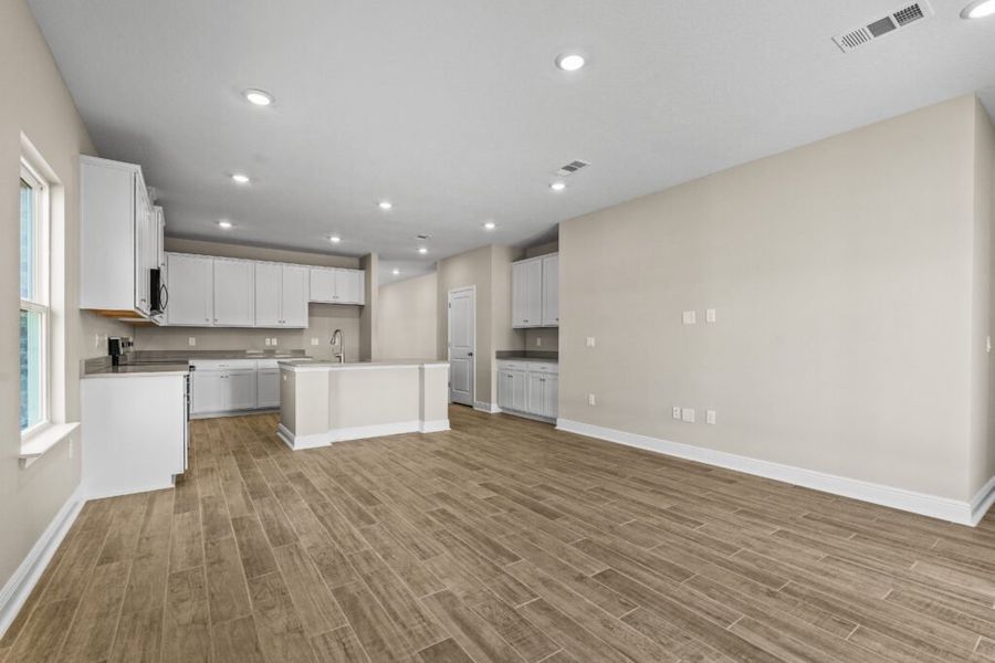 Spacious, unfurnished interior of a new home in Natureview, Freeport (Image 21). Spacious, unfurnished interior of a new home in Natureview, Freeport (Image 21).