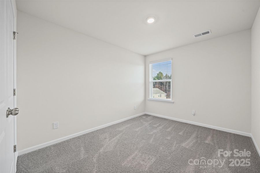 Spacious, unfurnished interior of a new home in , York (Image 19).