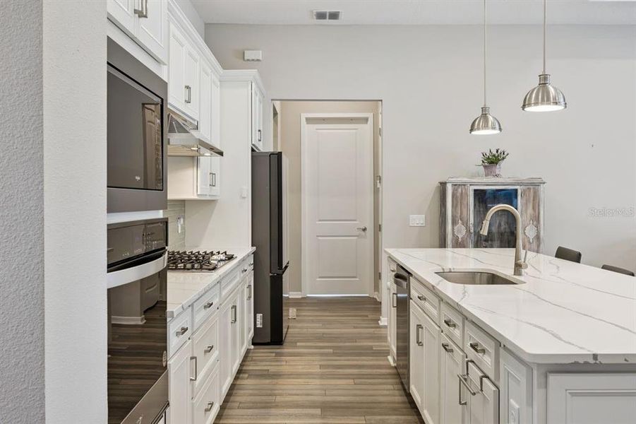 Furnished interior view inside a new home in , Winter Garden (Image 8).