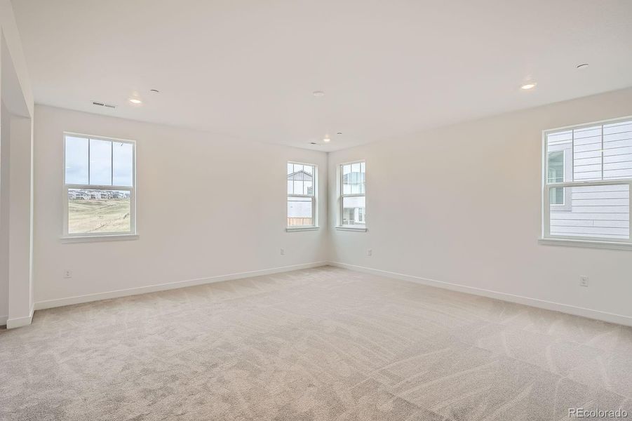 Spacious, unfurnished interior of a new home in Sunset Village: The Grand Collection, Erie (Image 10). Spacious, unfurnished interior of a new home in Sunset Village: The Grand Collection, Erie (Image 10).