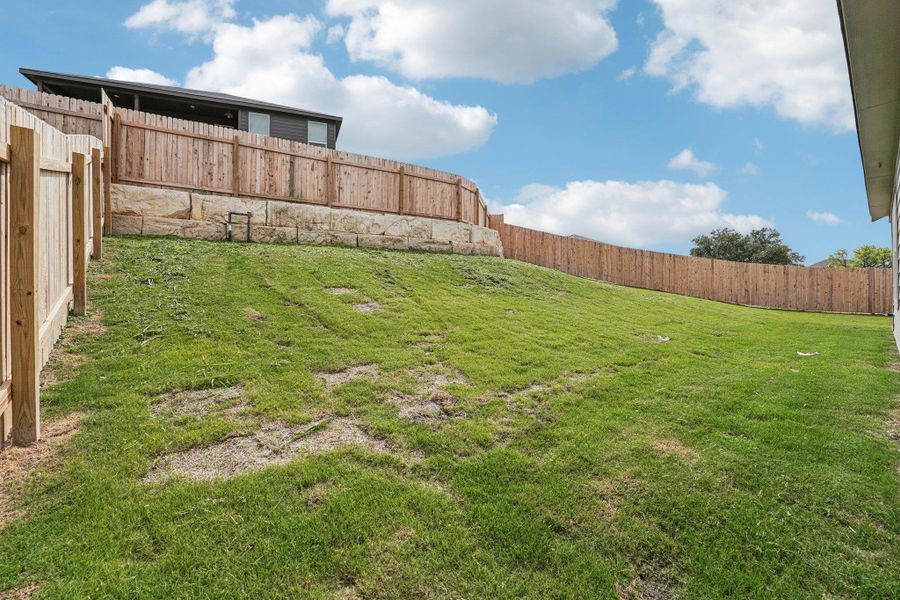 Exterior details and patio area of a home in Clayton Ranch, Copperas Cove (Image 20).