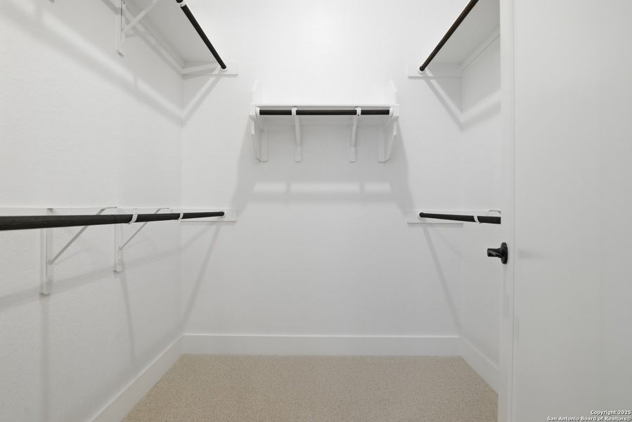 Spacious, unfurnished interior of a new home in Haby Hill 50s, San Antonio (Image 47). Spacious, unfurnished interior of a new home in Haby Hill 50s, San Antonio (Image 47).