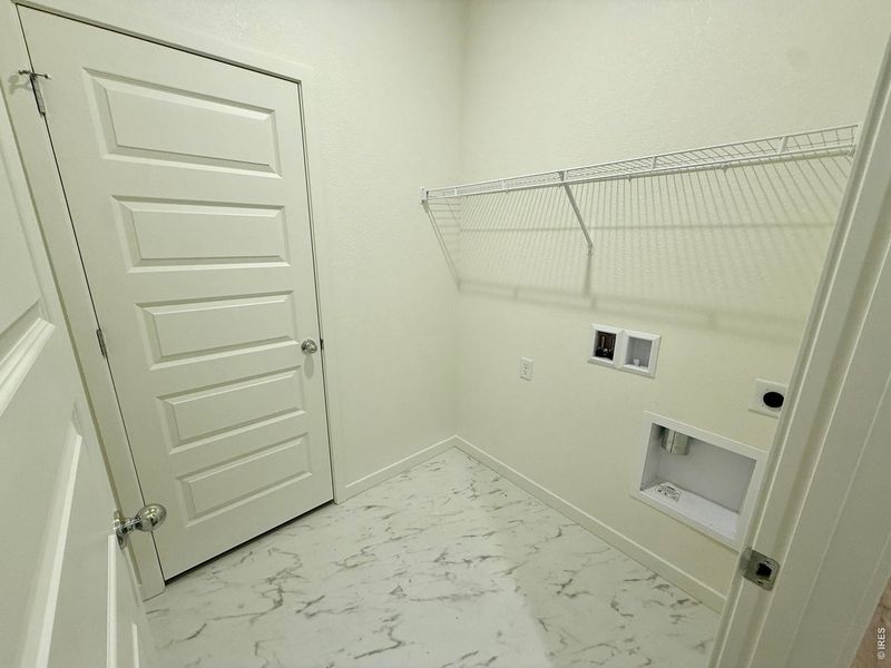 Spacious, unfurnished interior of a new home in Granary, Johnstown (Image 25).