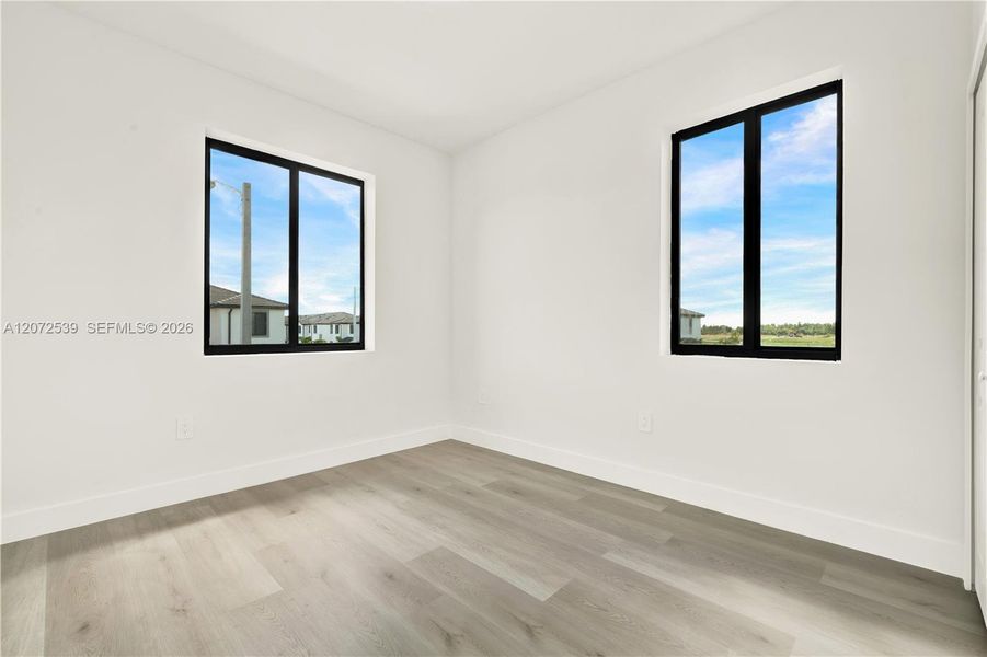 Spacious, unfurnished interior of a new home in , Homestead (Image 23).