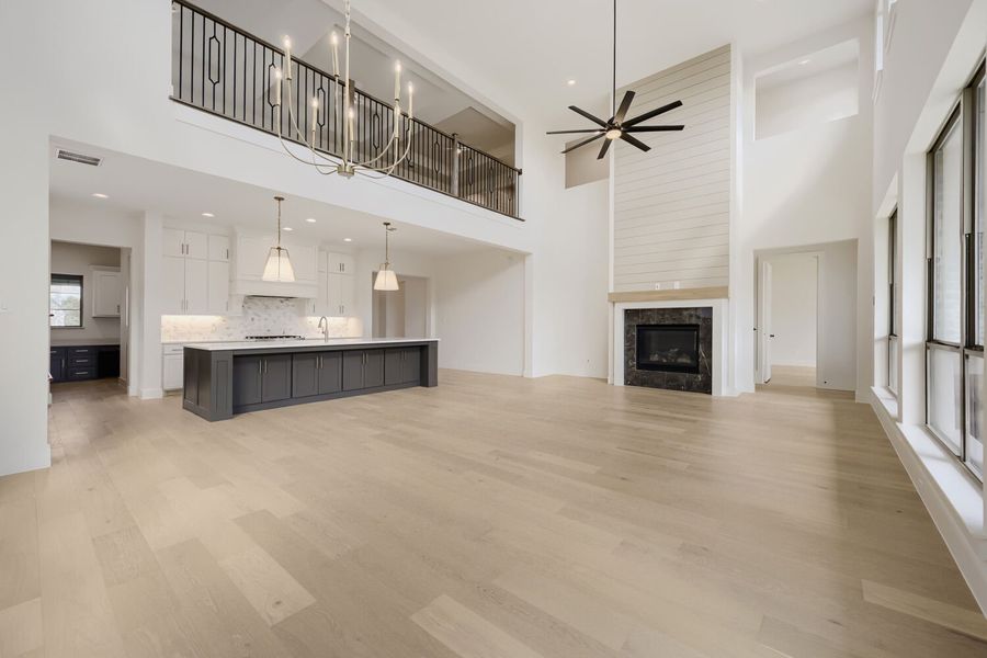 1317 Naples - Living Area