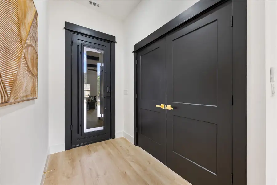 Image 25 of a home in . Image 25 of a home in .