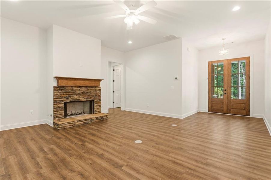 Spacious, unfurnished interior of a new home in , Carrollton (Image 21).
