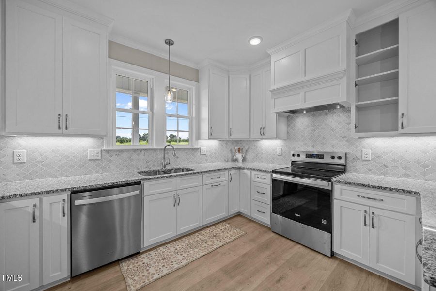 64-web-or-mls-IMG_3727 64-web-or-mls-IMG_3727