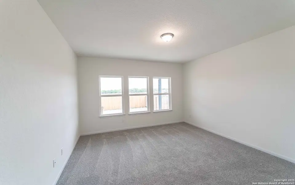 Spacious, unfurnished interior of a new home in Hickory Ridge, Elmendorf (Image 7). Spacious, unfurnished interior of a new home in Hickory Ridge, Elmendorf (Image 7).