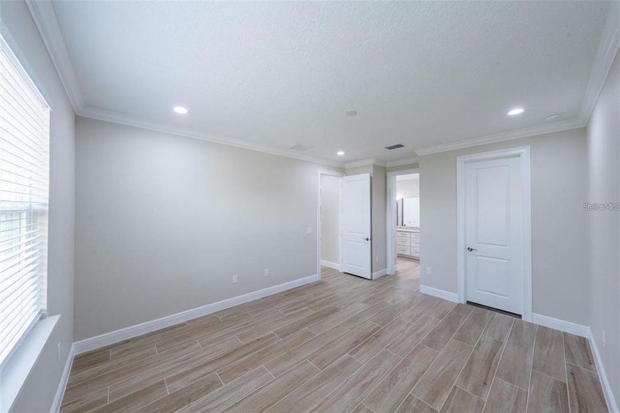 Spacious, unfurnished interior of a new home in , Summerfield (Image 23).