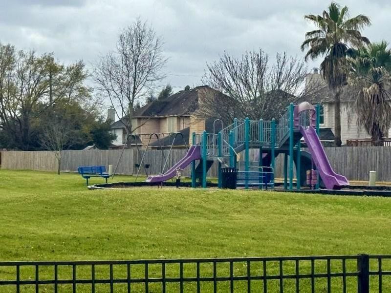 Community amenities in , Katy (Image 5).