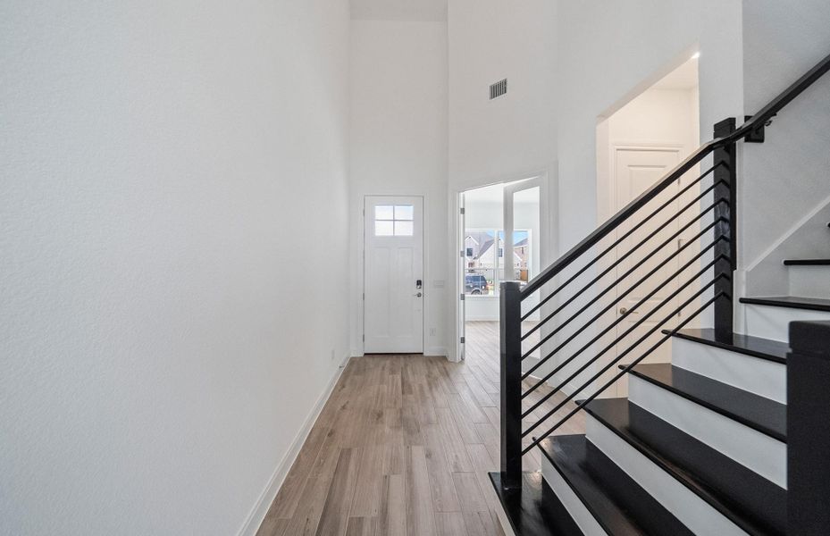 MODEL HOME images may NOT be consistent with the finished product.