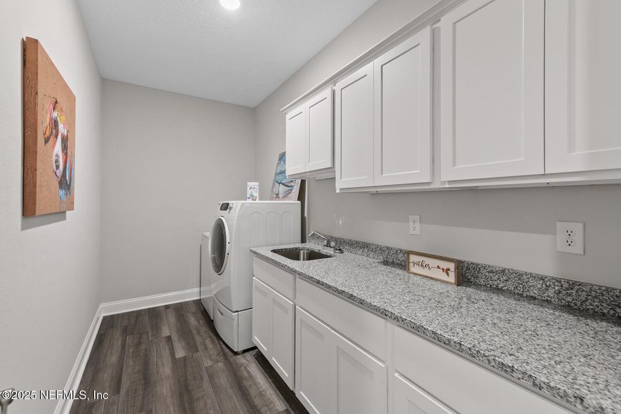 Furnished interior view inside a new home in , Callahan (Image 34). Furnished interior view inside a new home in , Callahan (Image 34).