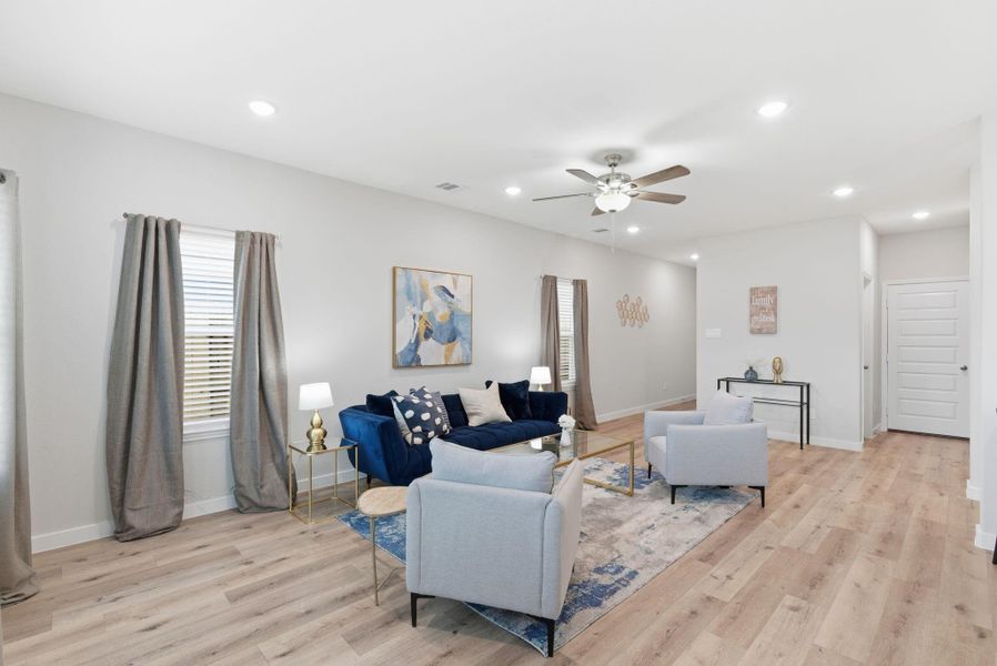 Furnished interior view inside a new home in , Houston (Image 31). Furnished interior view inside a new home in , Houston (Image 31).