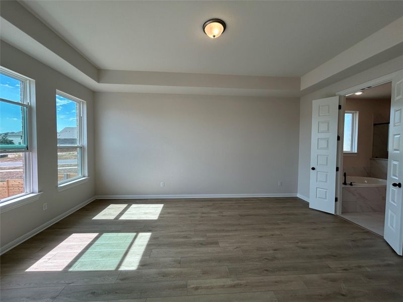 Spacious, unfurnished interior of a new home in Provence 70s, Austin (Image 16). Spacious, unfurnished interior of a new home in Provence 70s, Austin (Image 16).