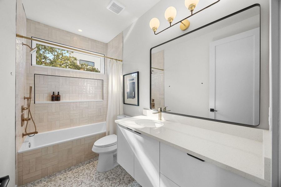 Furnished interior view inside a new home in , Austin (Image 4).