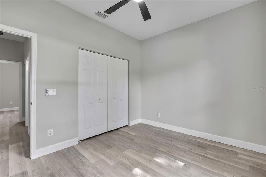 Spacious, unfurnished interior of a new home in , Dade City (Image 20).