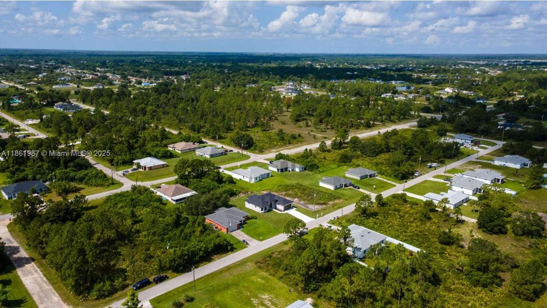 Image 37 of a home in . Image 37 of a home in .