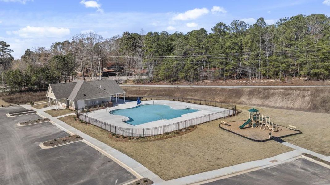 Community amenities in Northwoods at Mirror Lake, Villa Rica (Image 40).