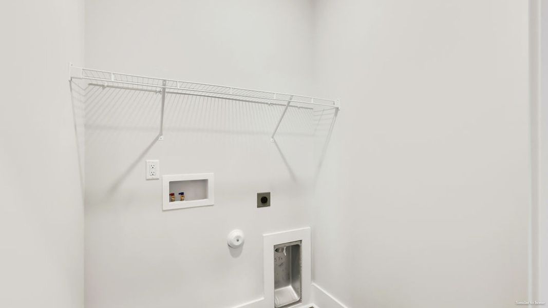 Spacious, unfurnished interior of a new home in Vineyard Trail, Jacksonville (Image 22).