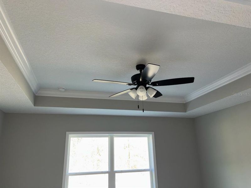 Close-up of interior finishes inside a home in , Dunnellon (Image 12).