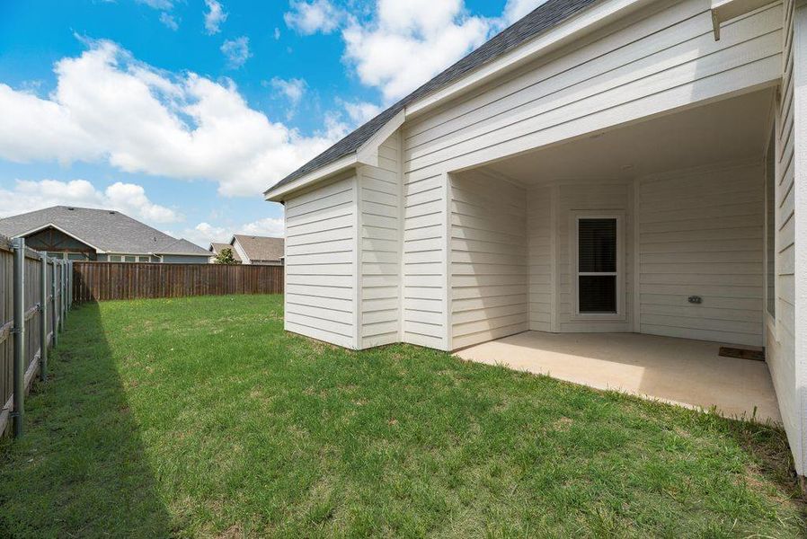 Exterior details and patio area of a home in , Tom Bean (Image 25).
