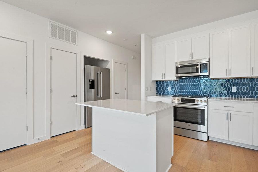 Images are for illustrative purposes only. Photos reflect a similar floor plan and are intended to convey the overall look and feel of the interiors.