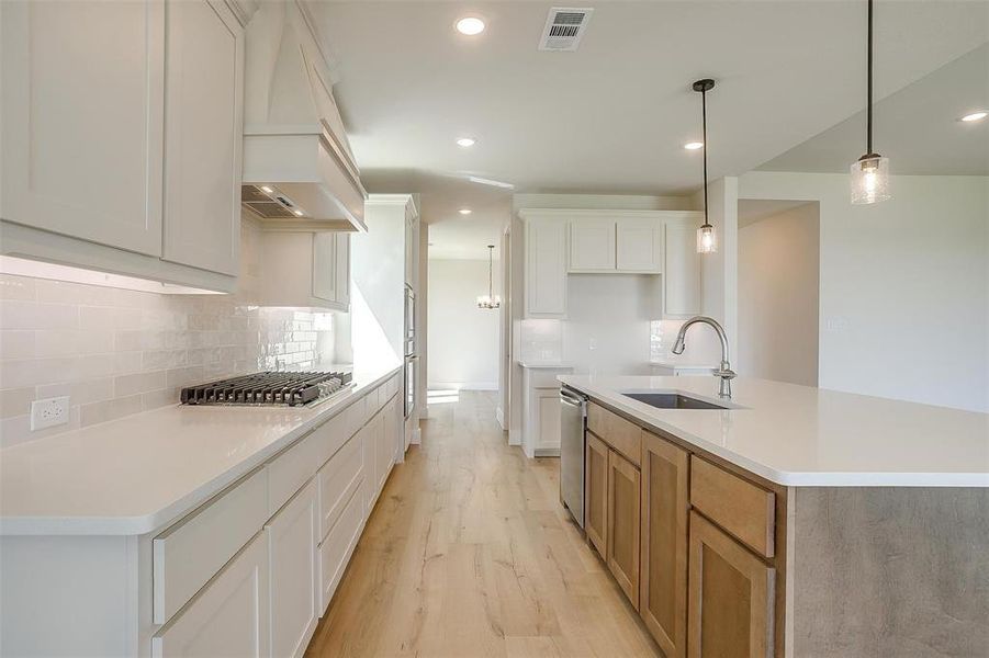 Furnished interior view inside a new home in Sweetgrass, Haslet (Image 10).