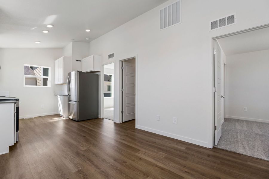 3752 Katina Way - Redcliff Living Room View 2