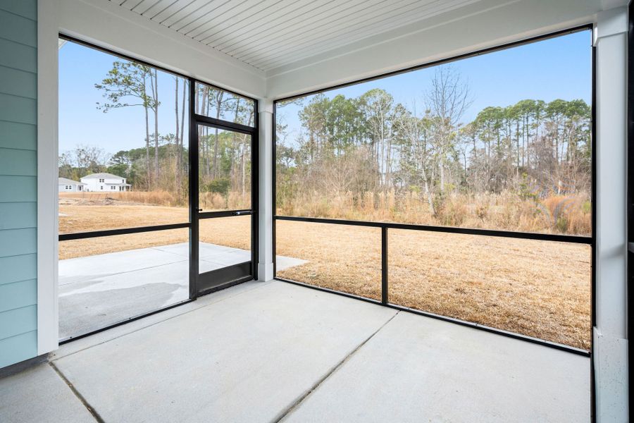 Exterior details and patio area of a home in Salem Bay, Beaufort (Image 23).