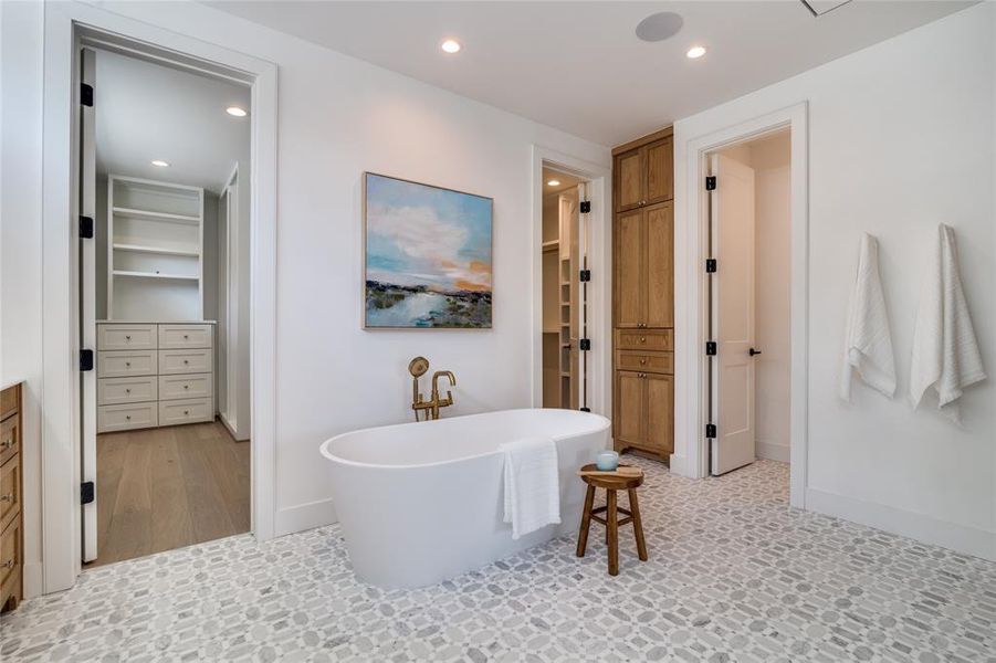 Furnished interior view inside a new home in , Dallas (Image 17).