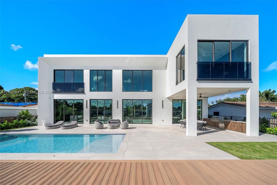 Image 84 of a home in .
