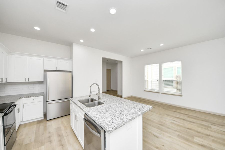 Image 36 of a home in .