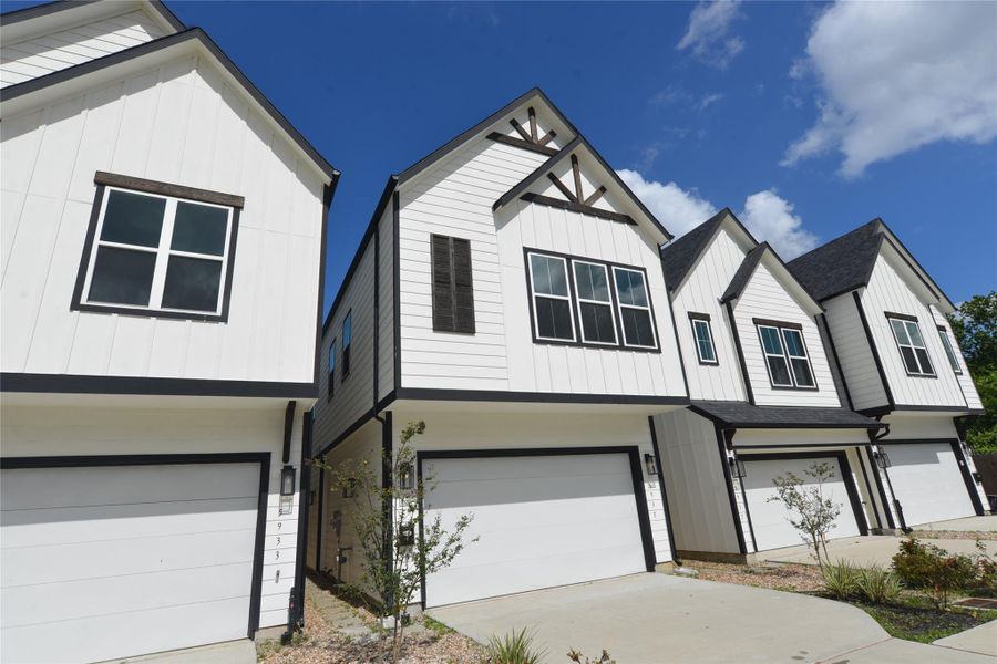 Front exterior of a new home in , Houston, TX, highlighting curb appeal (Image 2). Front exterior of a new home in , Houston, TX, highlighting curb appeal (Image 2).
