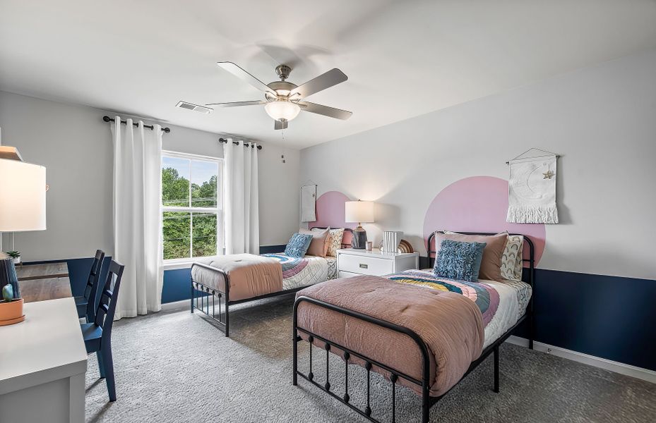 Representative furnished interior of a home built from the Hampton by Pulte Homes in Indigo Park, Easley (Image 10).
