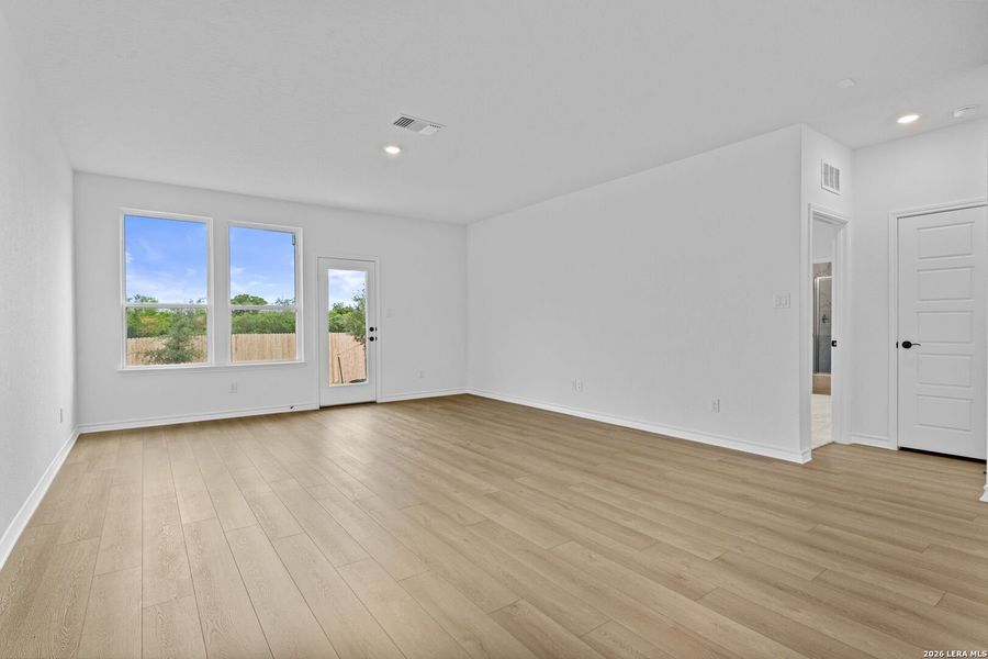 Spacious, unfurnished interior of a new home in Nopal Valley, San Antonio (Image 24). Spacious, unfurnished interior of a new home in Nopal Valley, San Antonio (Image 24).